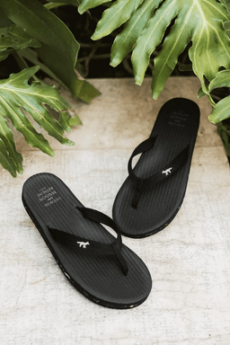 Maison Kitsuné × Indosole、廃棄ビーチサンダルを再生したサステナブルコラボが5月27日発売